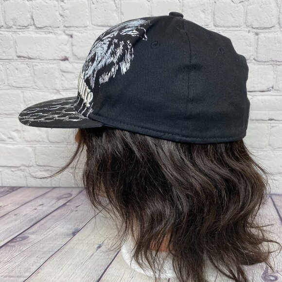 Xtreme Couture Baseball Hat Cap Stretch Fit Black Size L/XL Animal Print Wolf - Picture 2 of 8